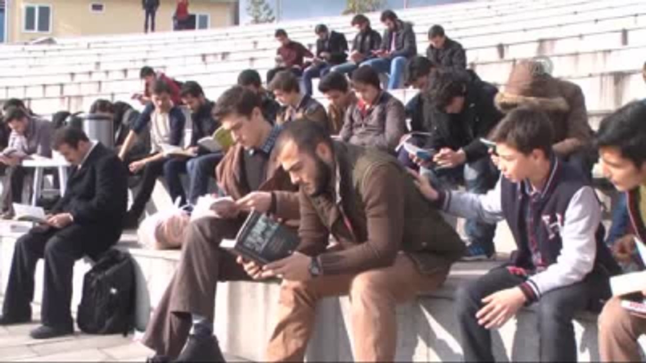 Kitap Okuma Etkinliği