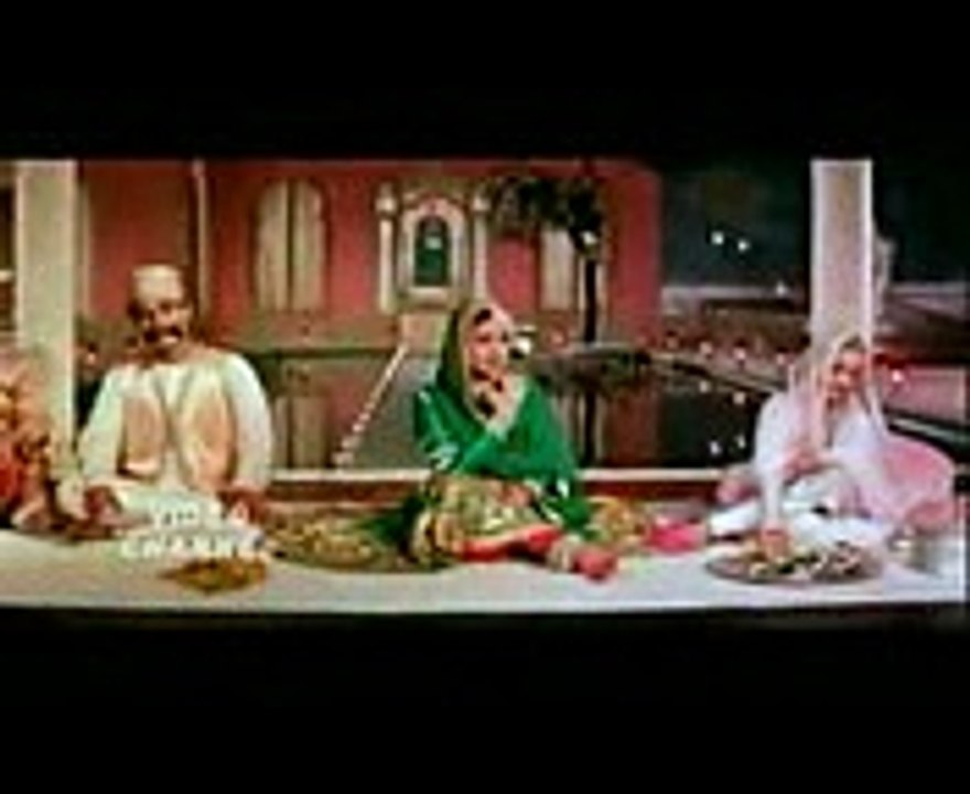 THARE RAHIYO - PAKEEZA - meena kumari - lata