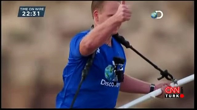 457 Metre Yükseklikte İp Üstünde Ölümüne Yürüyüş