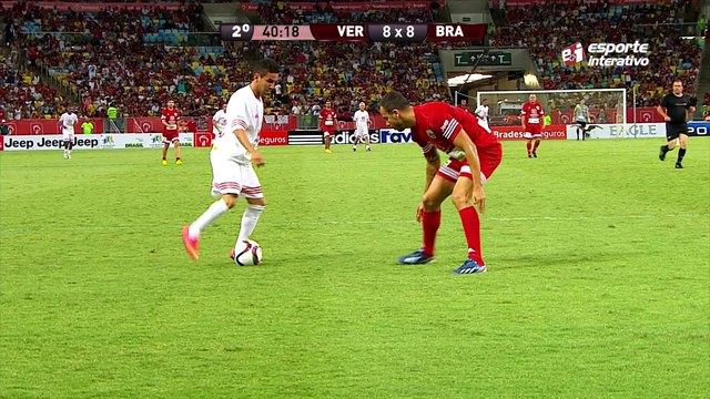 Rafinha escora e também deixa o seu no Jogo das Estrelas