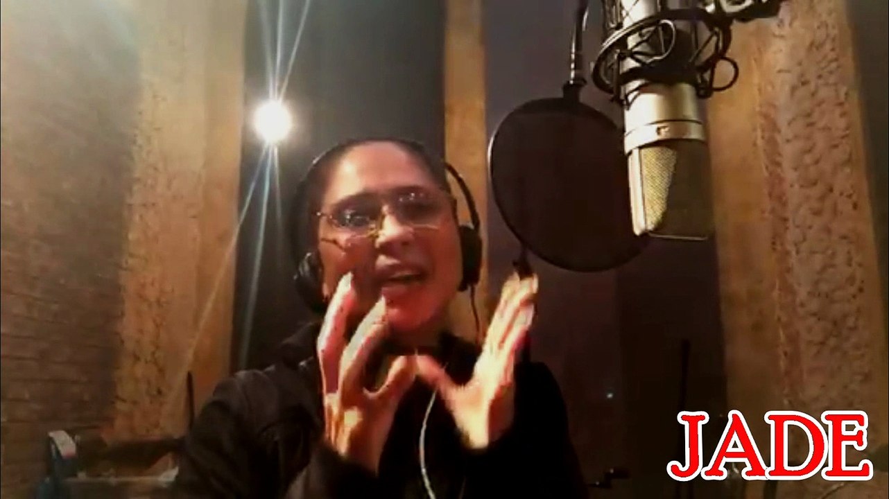 Jade - Saludo previo a Blue Bird