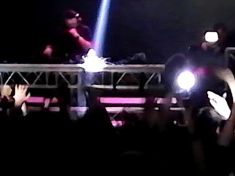 soirée dj MOTI avec DJ MAGNUS LOPEZ AU PLATINE A LA PLAGE LE CLUB