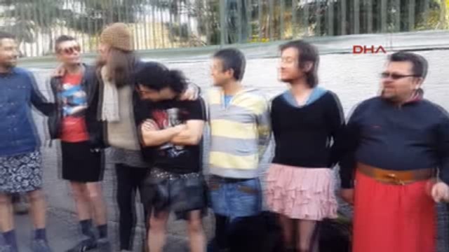 Özgecan İçin Erkeklerden Etekli Eylem
