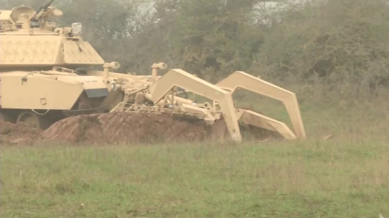 M1 Abrams Assault Breacher Vehicle