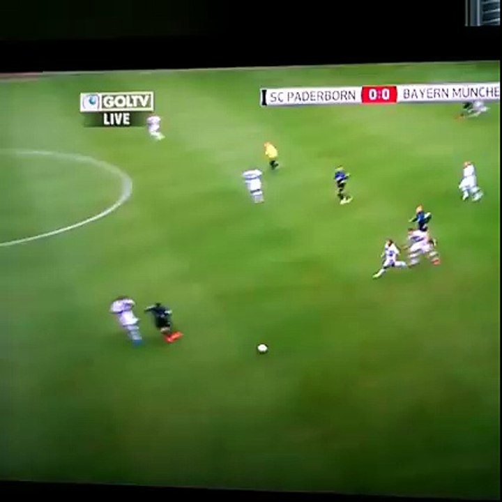 Hold my hand, darling