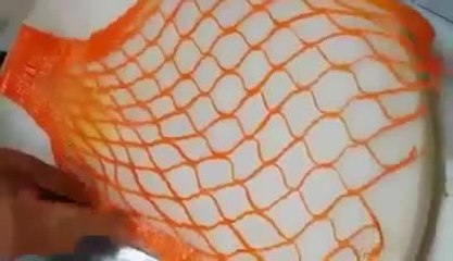 Découper une carotte en filet