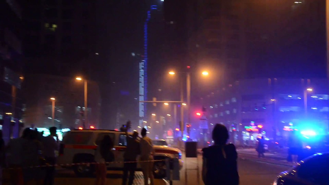 Dubai le 20/02/2015:  tour "Torch Tower" 79 étages 332m, incendie au 51 eme étage, 20 étages détruits