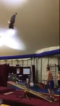 Very Talented Acrobats - Awesome Stunts