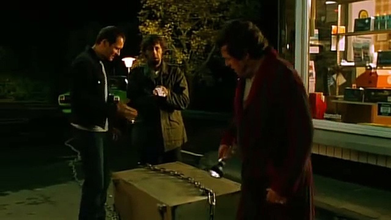 Bang boom bang - tresor an der tankstelle