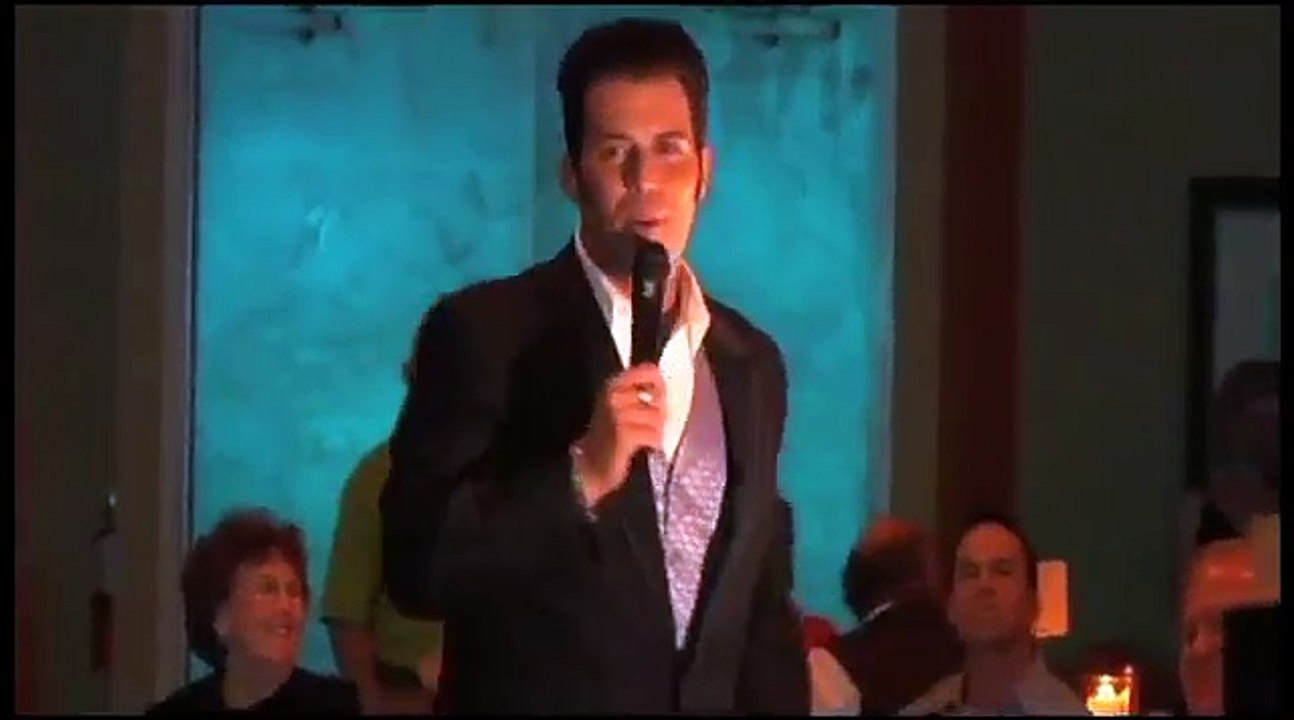 Franz Goovaerts sings Suspicious Minds at Elvis Week 2011 video