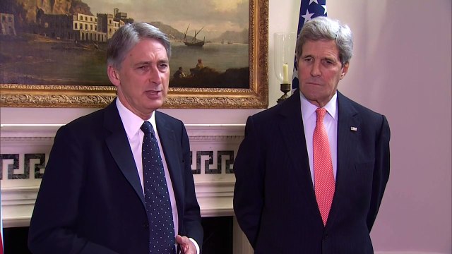 Ukraine: USA et GB réfléchissent à des sanctions contre la Russie