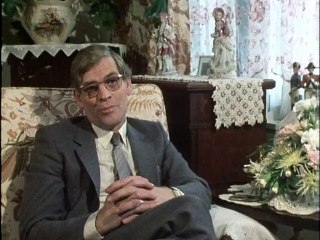 WIA S03E14 Cleaning Up The Yard 1982 (UK)