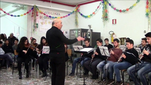 Allievi liceo musicale Simone BR all'ITIS Fermi di Fr. F.na-Sezione staccata di S. Pancrazio Salentino-Alla riscoperta del Carnevale S.no-21 febb 2015