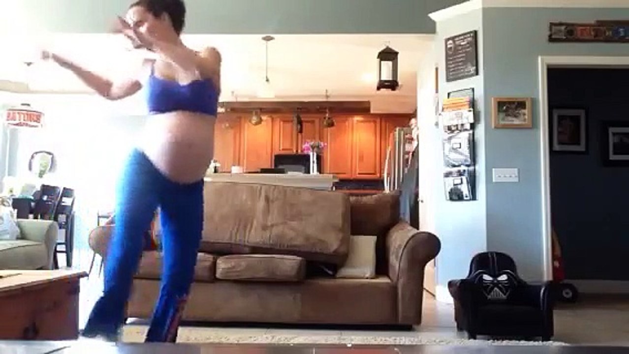 Mom dances to thriller to induce labor