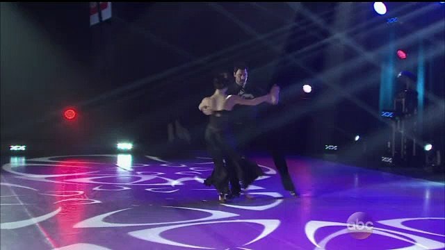 Meryl Davis & Maksim Chmerkovskiy - Shall We Dance On Ice