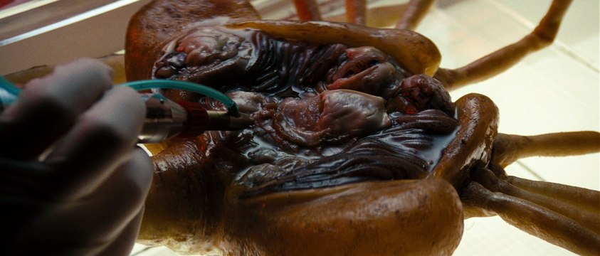 Чужой (ужасы, фантастика)