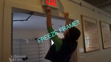 Durianrider - CrossFit Chin Up vs Rock Climber vs Gymnast