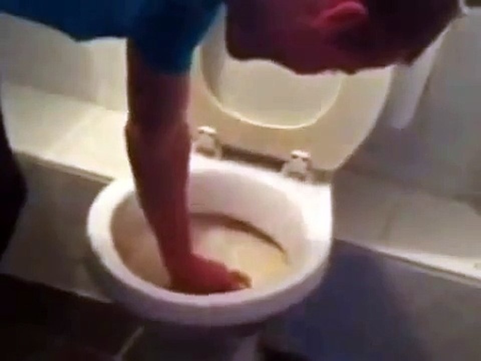 How to Unblock a Toilet Funny Video