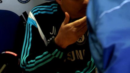 Dzwoni telefon. Mourinho nie jest zadowolony