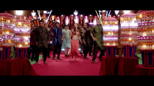 Fashion Khatam Mujhpe Video Song | Dolly Ki Doli | T | series