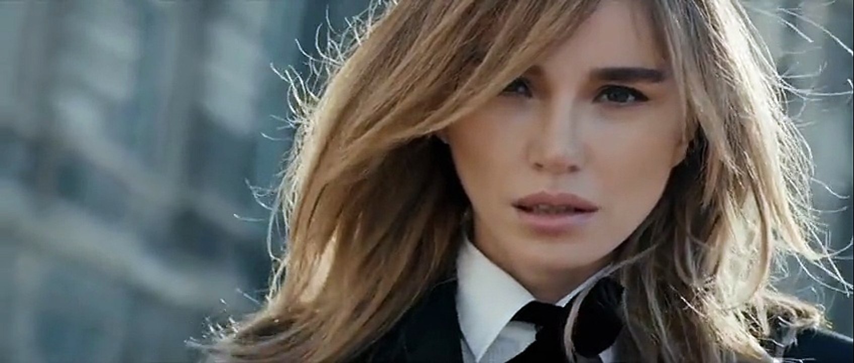 Gülşen - Emrin Olur