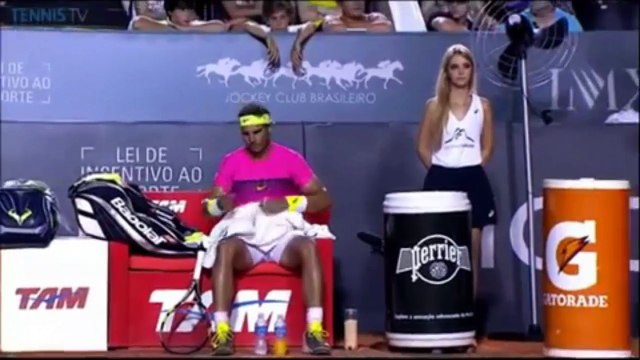 La colère de Rafael Nadal contre l'arbitre Carlos Bernardes