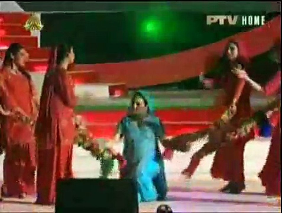PTV Pakistani acter Must amazing dance