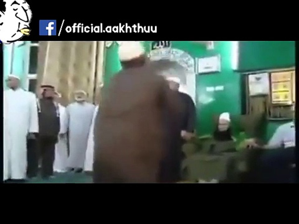 Shameful Act in Mosque