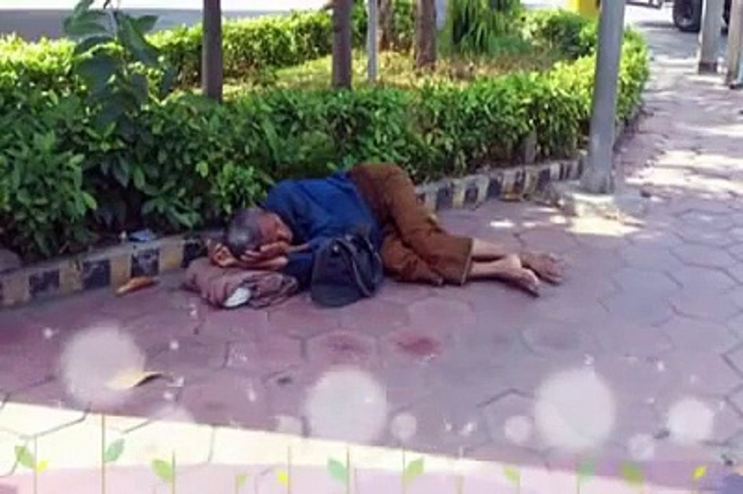 អ្នកម្តាយ