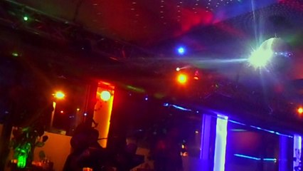 ben insan deyil miyim = misafir sanatci