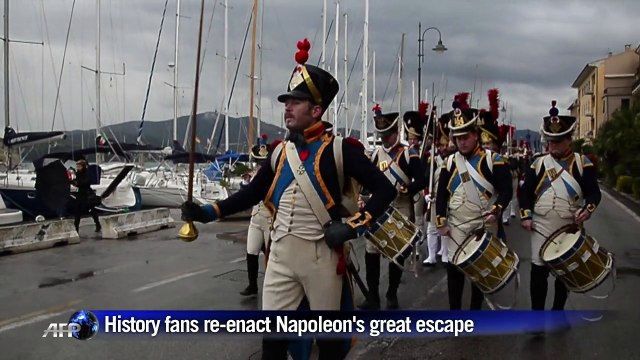 History fans re-enact Napoleon's great escape