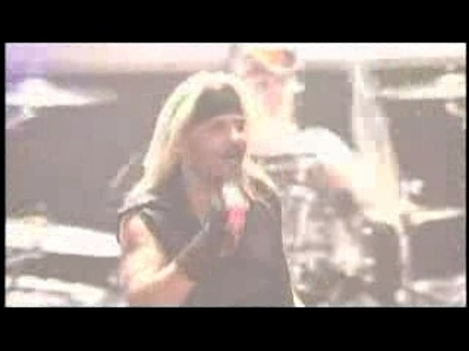 Motley Crue - Kikckstart my heart
