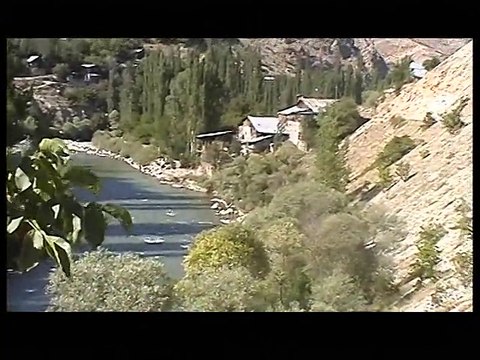 İspir Çoruh nehri Bahçeli köyü mezarlığı