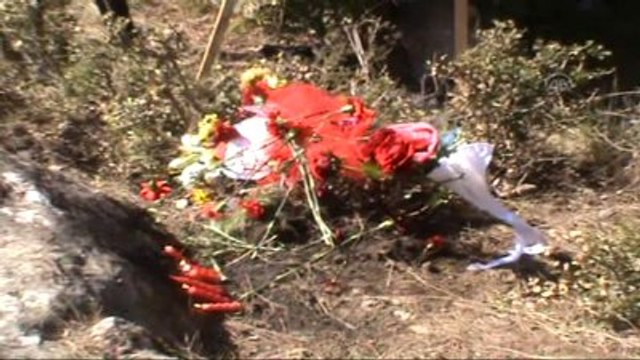 Özgecan'ın Cenazesinin Bulunduğu Yerde Anma Programı