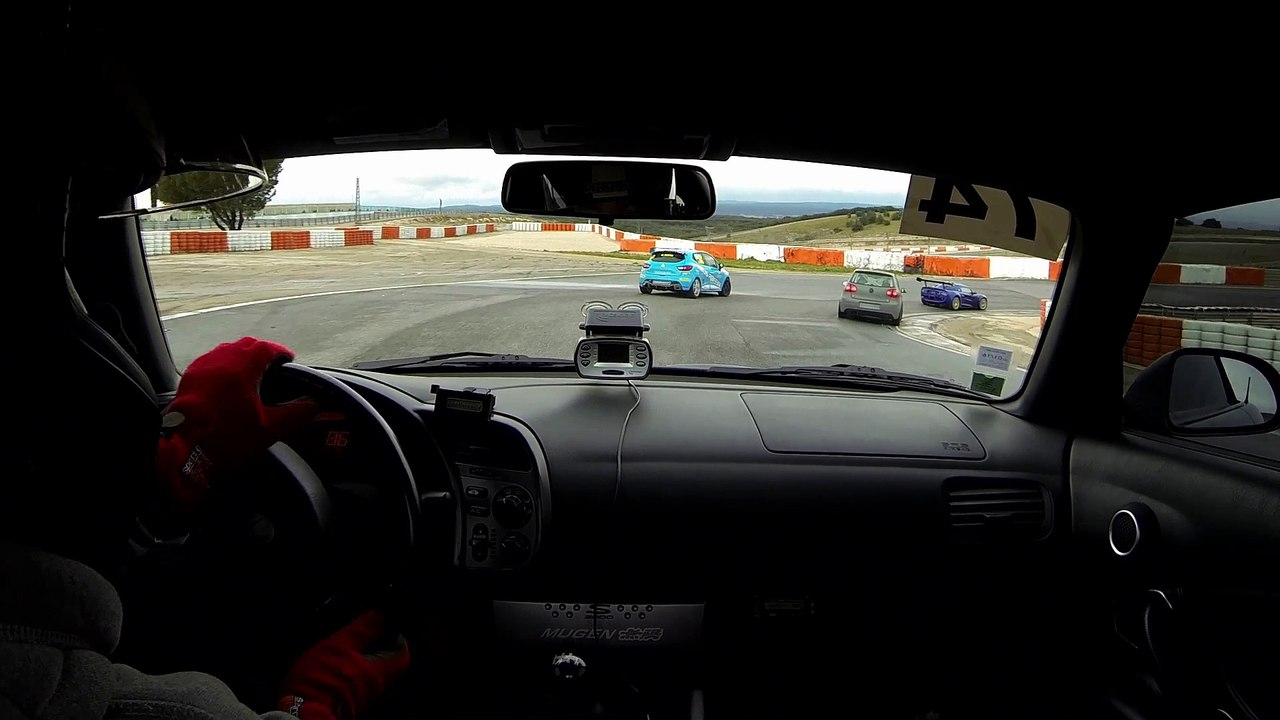 Honda S2000 vs Lotus Exige Spildoom Lédenon 21 02 2015
