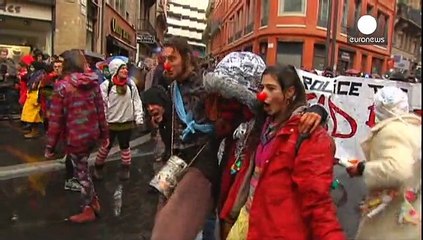 Fransa'nın Toulouse kentindeki protesto gösterisinde çatışma