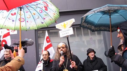 20 Février 2015 Action Nouvelle Donne / ATTAC devant HSBC à LILLE Vidéo 1