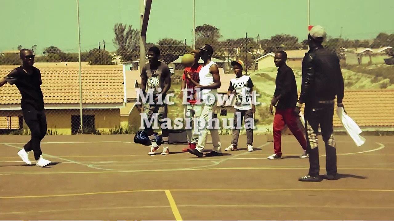Mic Flow ft Masiphula-GOGO