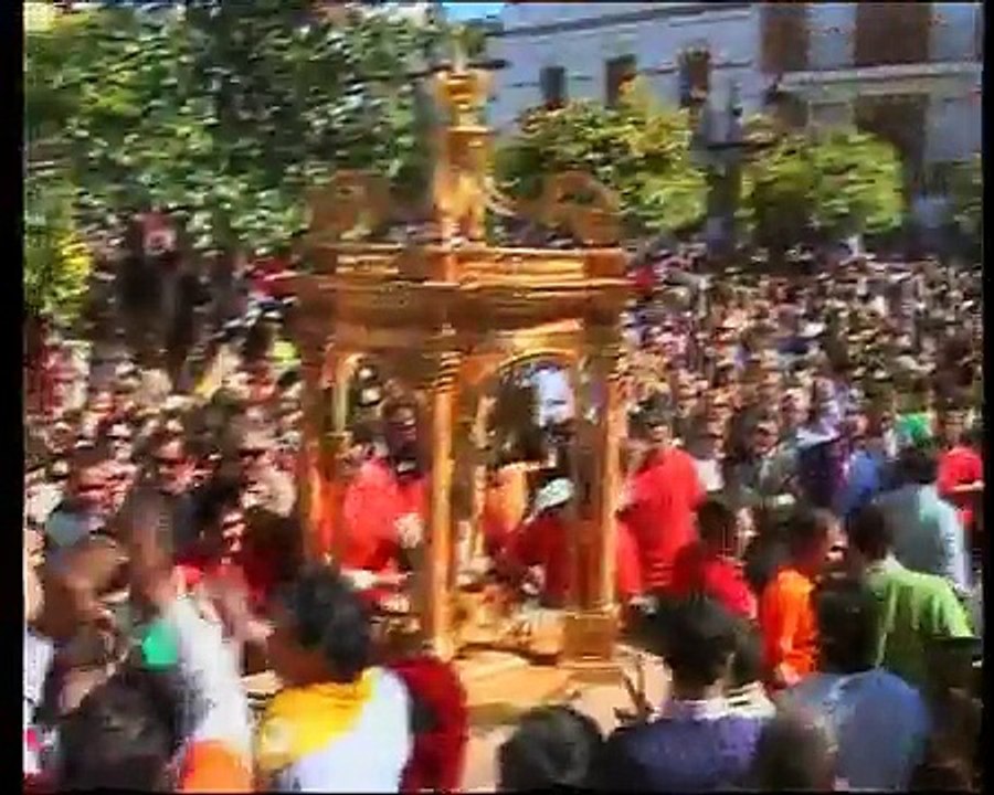 SEMANA SANTA PILAS 2008. VOLUMEN 9. DOMINGO DE RESURRECCIÓN_ LAS CARRERITAS (II)
