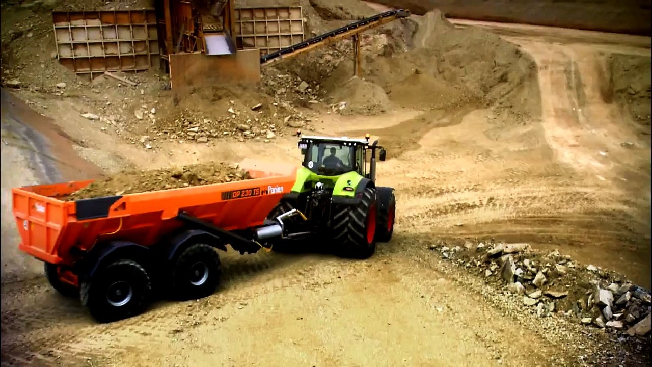 CLAAS AXION 900 and ARION 640