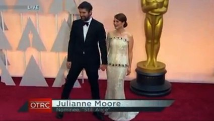 Julianne Moore The Oscars 2015 red Carpet