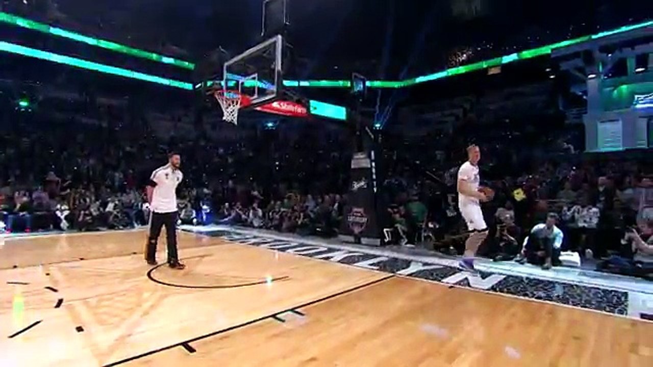 Mason Plumlee Jumps Over Brother Miles for his 2nd Dunk 2015 Sprite Slam-Dunk Contest