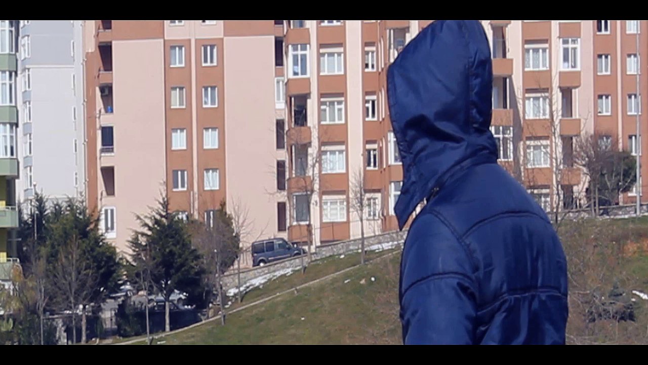 Suret34 | Ömür Çıkmazı ( Official Music Video - 2014-15 | YENİ )