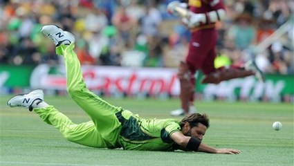 Top 10 Easy Catch Dropped in Cricket World