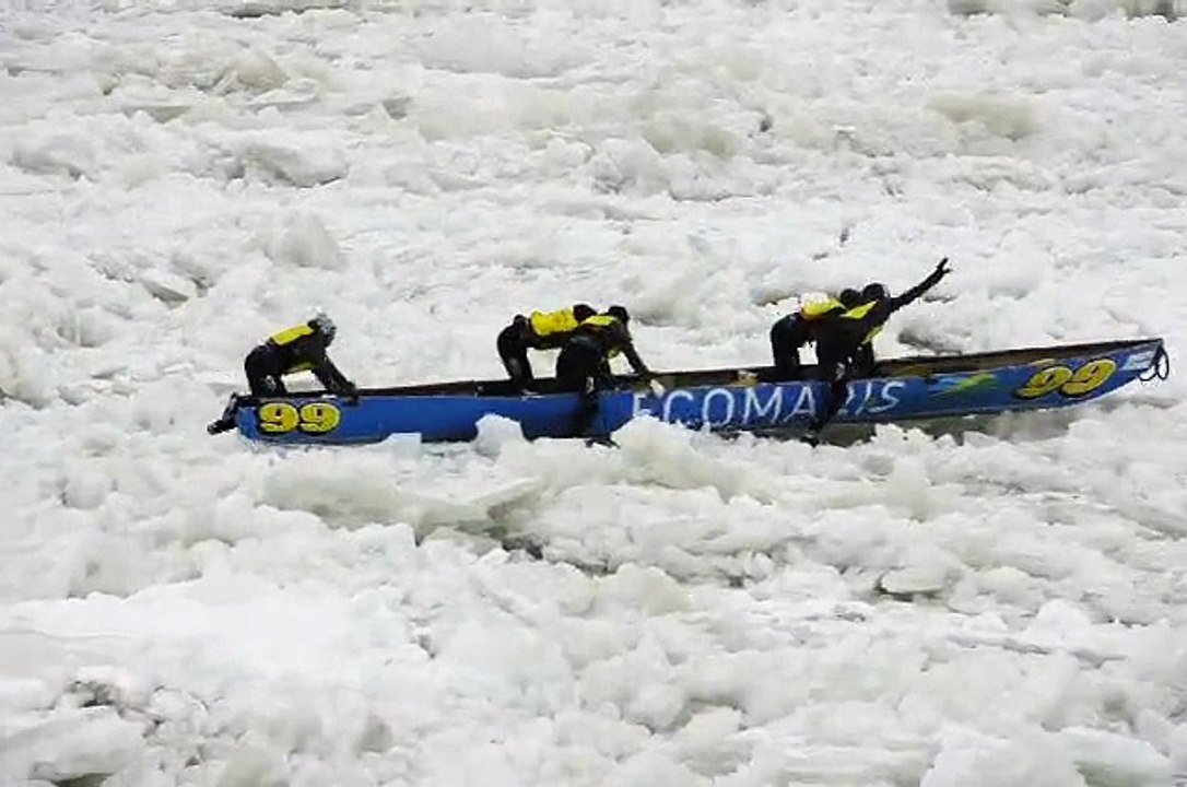 Course canoe sur glace - Quebec