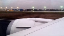 Boeing 787-8 Dreamliner (SP-LRF) LOT Polish Airlines take off from Warsaw
