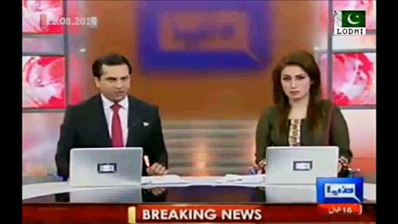 Javed Hashmi differences with Imran Khan on PTI demands, left Azadi March & went back to Multan