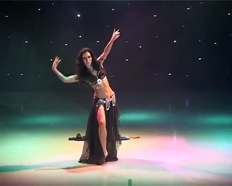 Bellydance trance and tabla solo by Amira Abdi