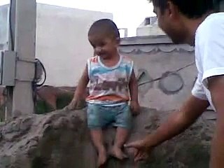 Zain on sand - YouTube