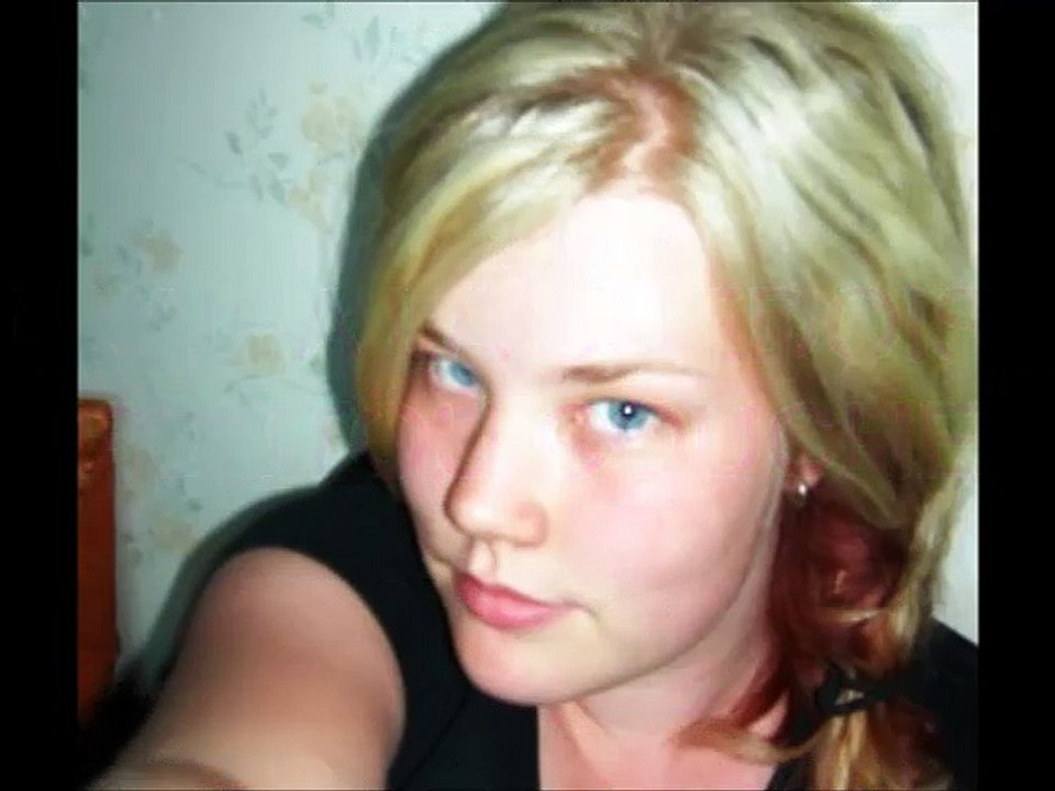 LINNEA LA SUEDOISE - FOUTOU COUCHE